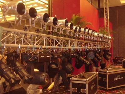 長沙舞臺燈光租賃與布置全攻略 專業設備助力演藝盛宴